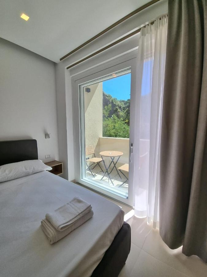 Marea Retreat Rooms Marina di Camerota Dış mekan fotoğraf